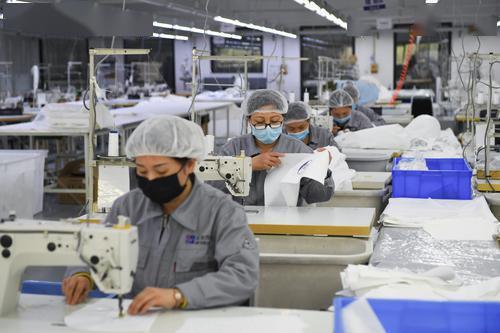 填補(bǔ)國(guó)家標(biāo)準(zhǔn)空白 廣東發(fā)布實(shí)施《一次性使用普通防護(hù)服》團(tuán)體標(biāo)準(zhǔn)